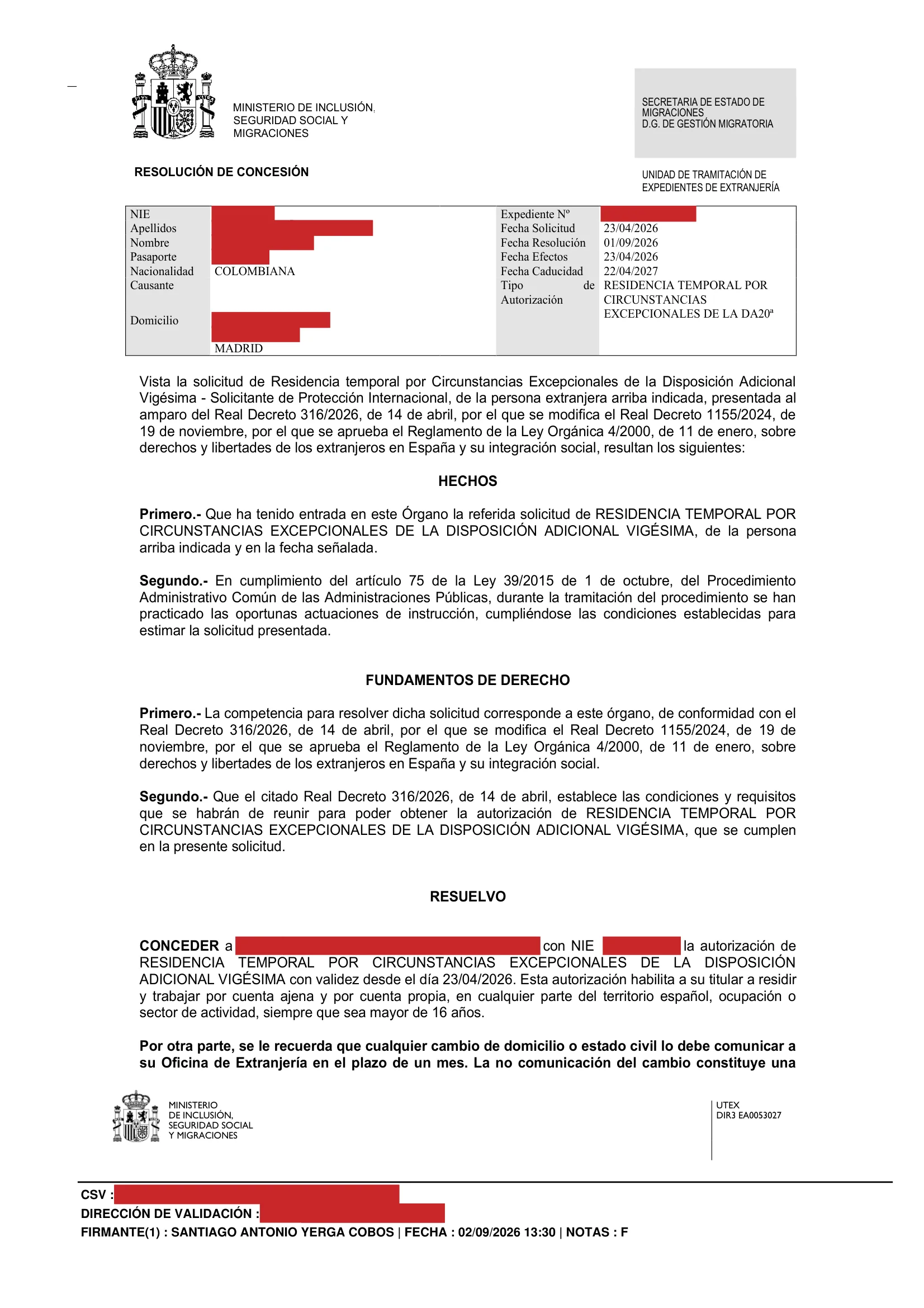 Primera página de la resolución, con los datos personales tapados — 1