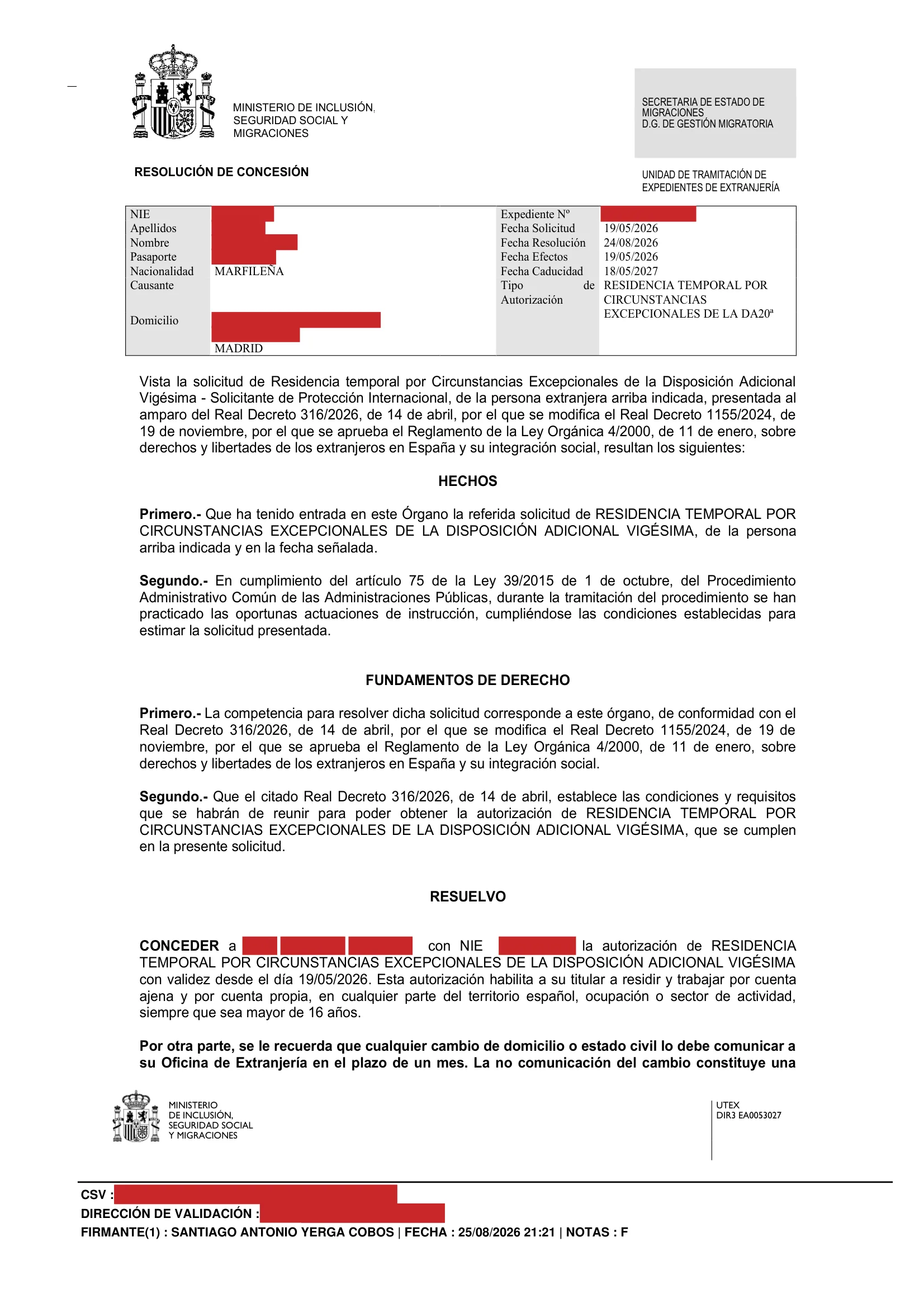 Primera página de la resolución, con los datos personales tapados — 1
