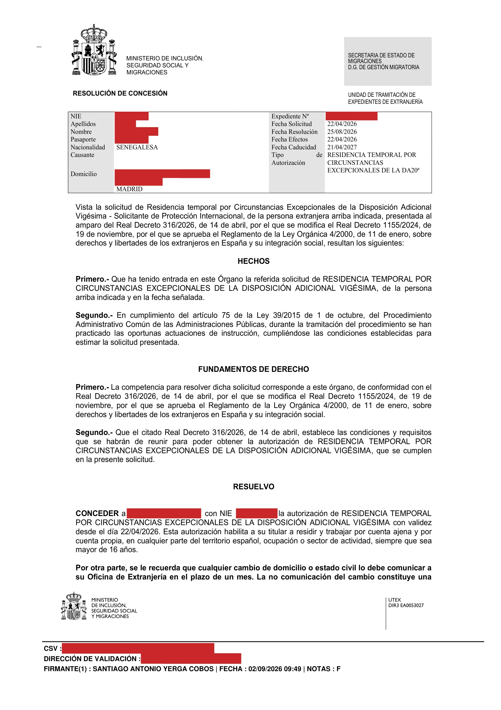 Primera página de la resolución, con los datos personales tapados — 1