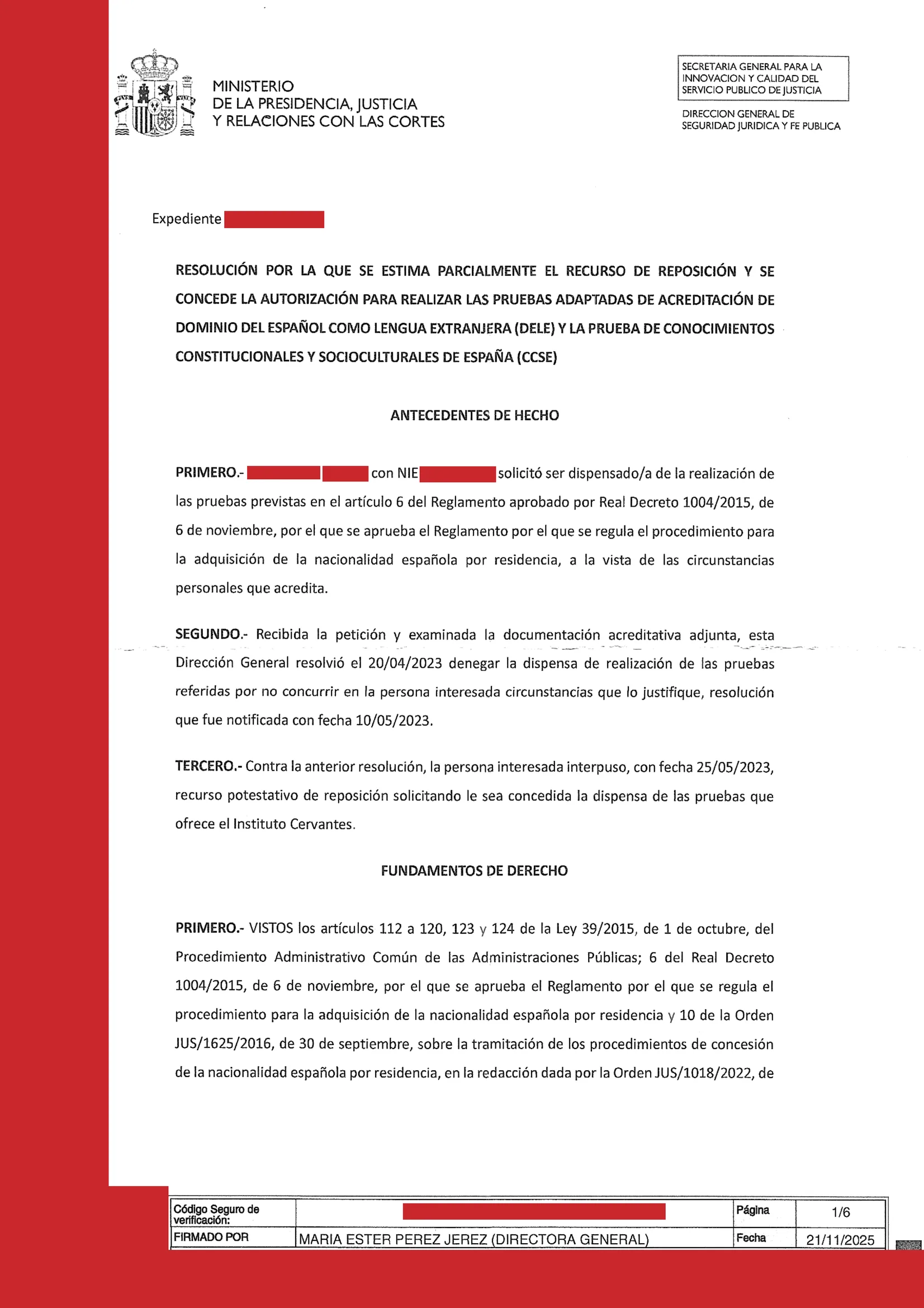 Primera página de la resolución, con los datos personales tapados — 1